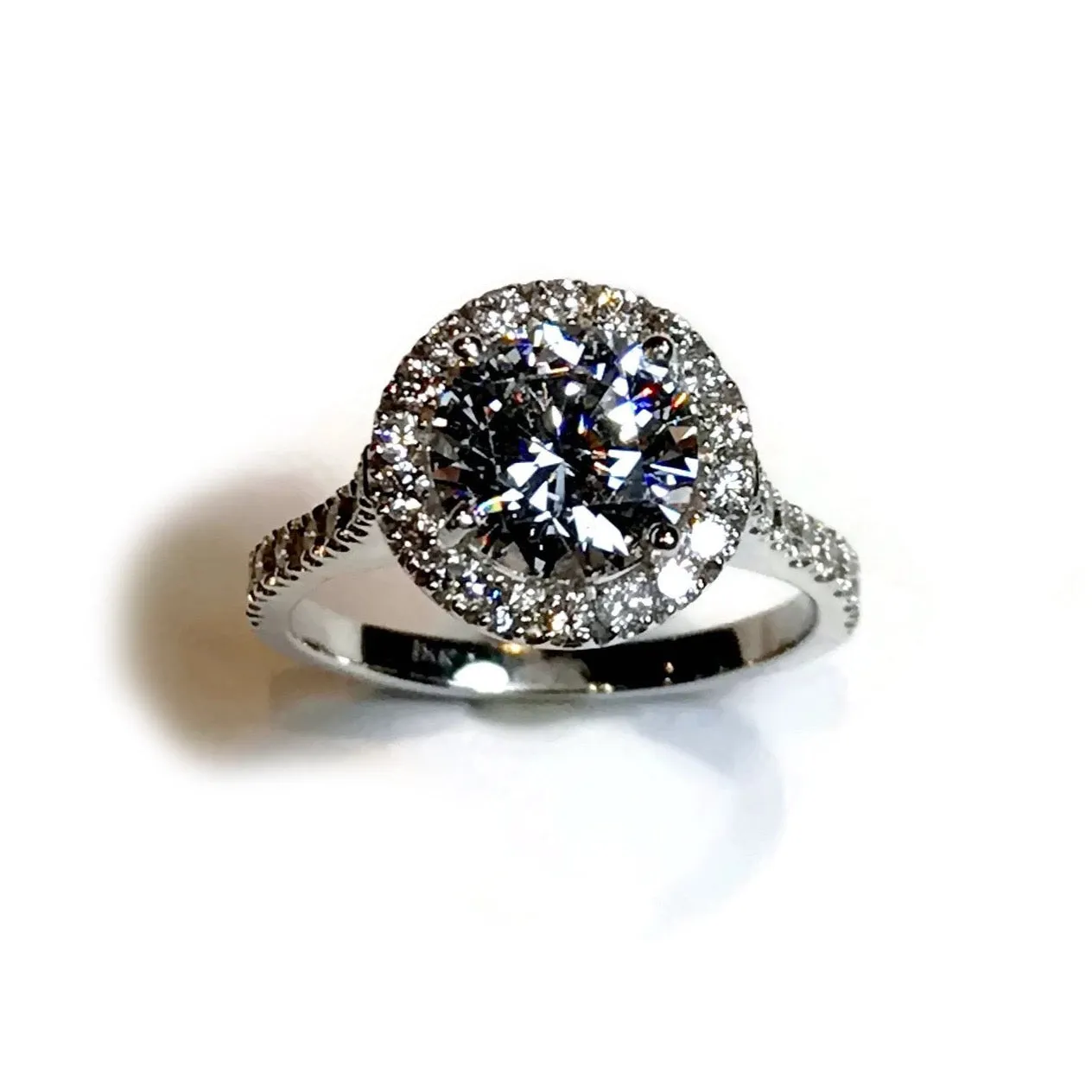 AF Jewelers Mounting Halo Ring for 1 Round Diamond approx 1.50 carat mm 7.20 with Diamonds, 18k White Gold