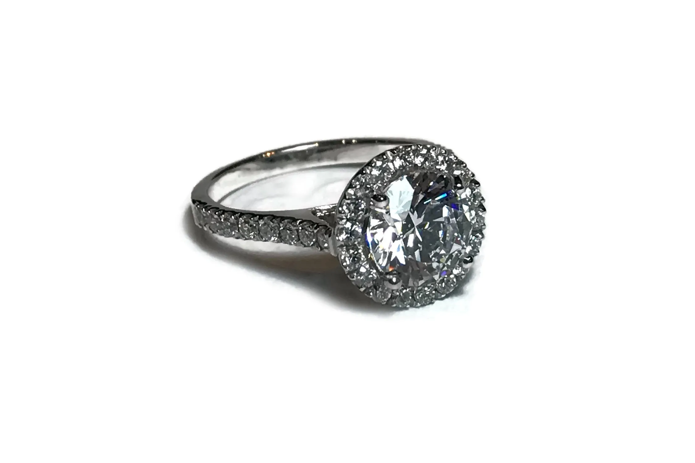 AF Jewelers Mounting Halo Ring for 1 Round Diamond approx 1.50 carat mm 7.20 with Diamonds, 18k White Gold