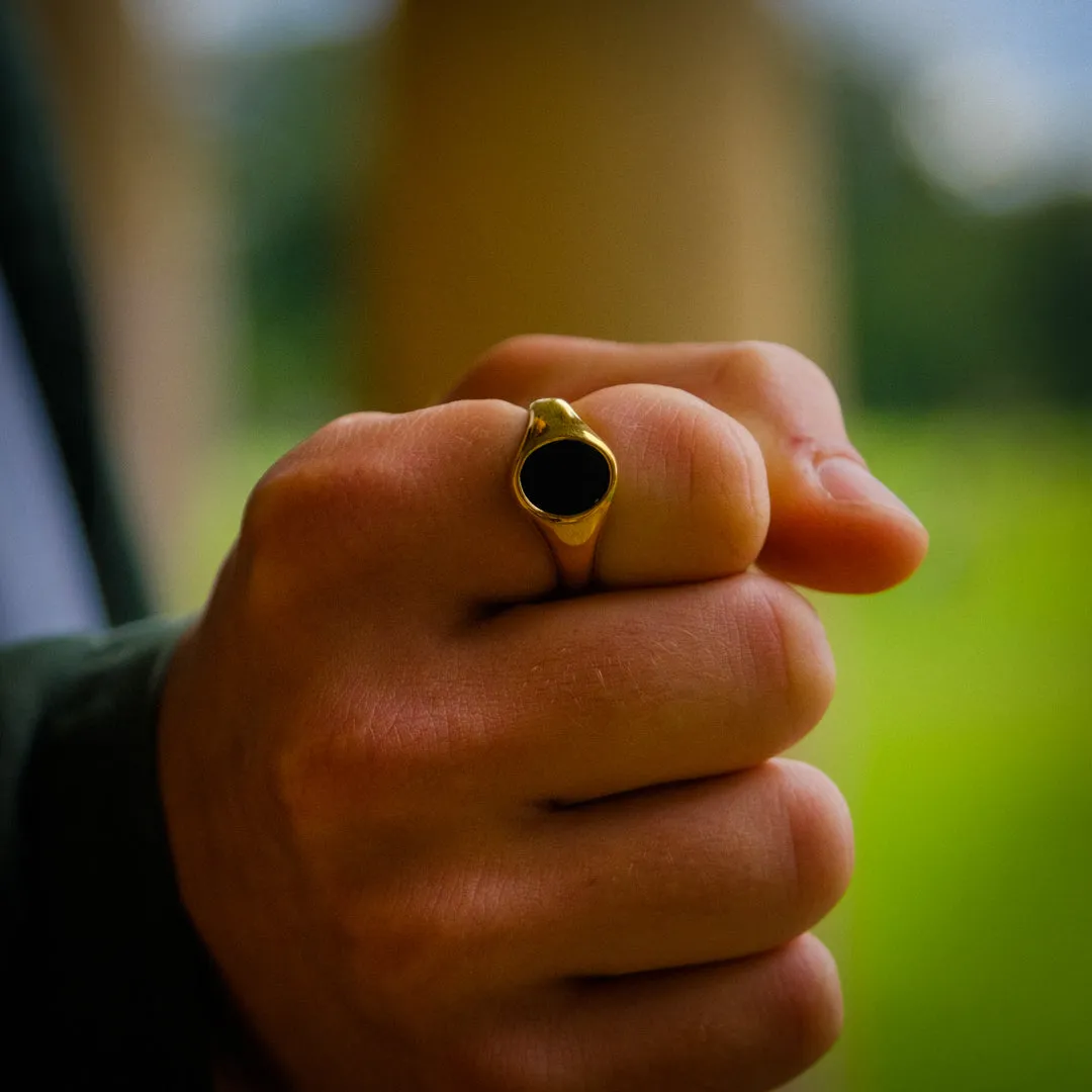 Black Onyx Signet Ring - 18K Gold