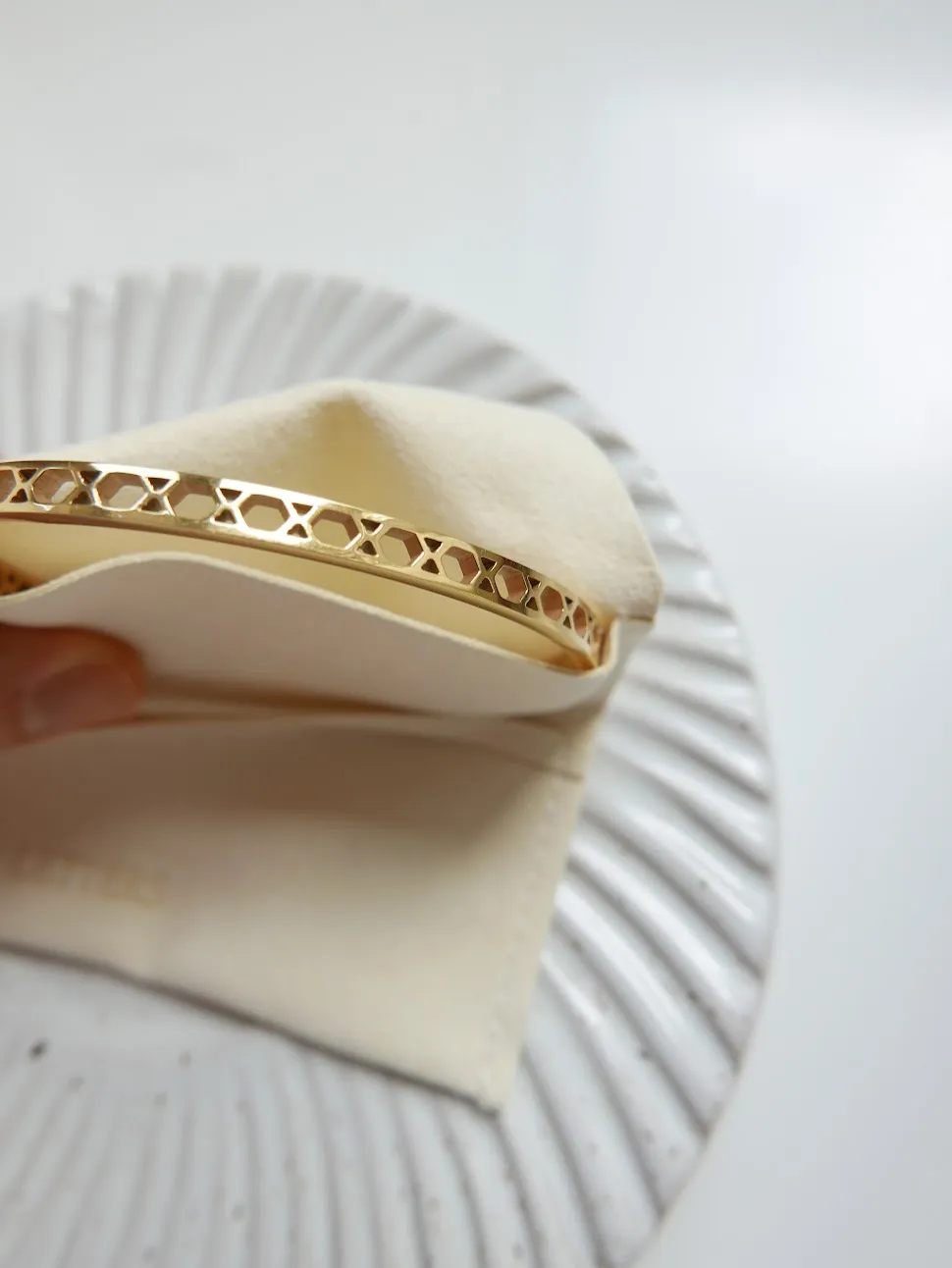 Daily Cross Bangle