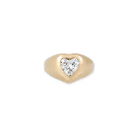 DIAMOND HEART SIGNET RING