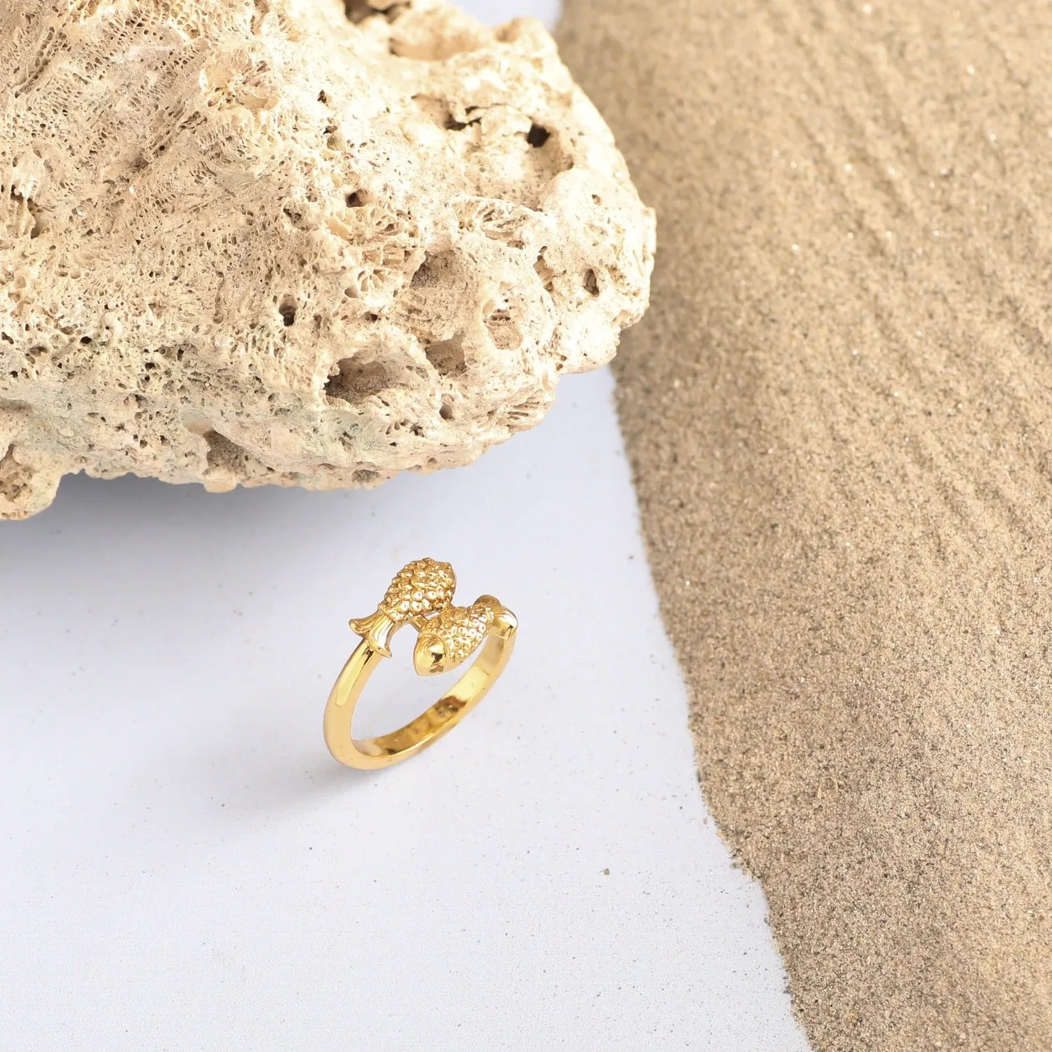 Double Fish Classic Finger Ring