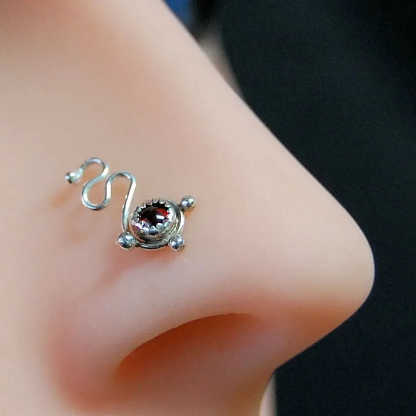 Encircle Me - Unique Garnet Nose Stud