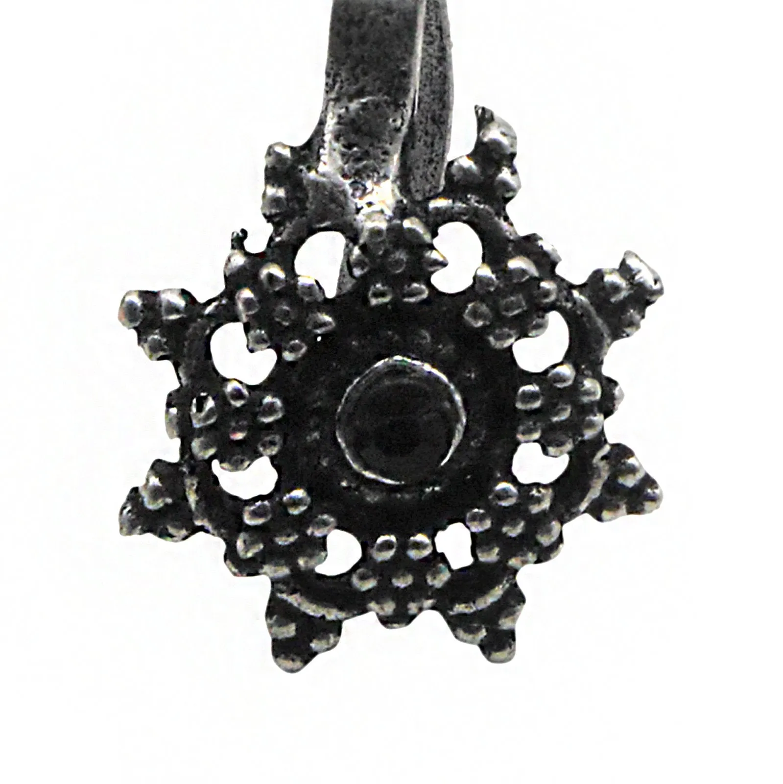 Gauri Black Stone Floral Nose pin