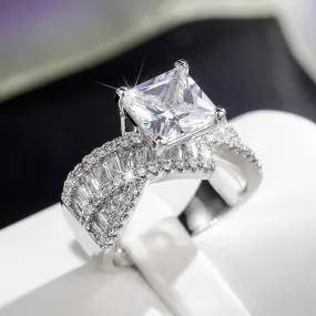 Gorgeous AAA White Cubic Zirconia Temperament Engagement Ring