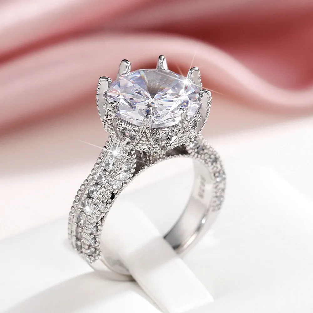 Gorgeous AAA White Cubic Zirconia Temperament Engagement Ring