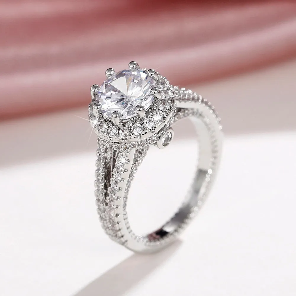 Gorgeous AAA White Cubic Zirconia Temperament Engagement Ring