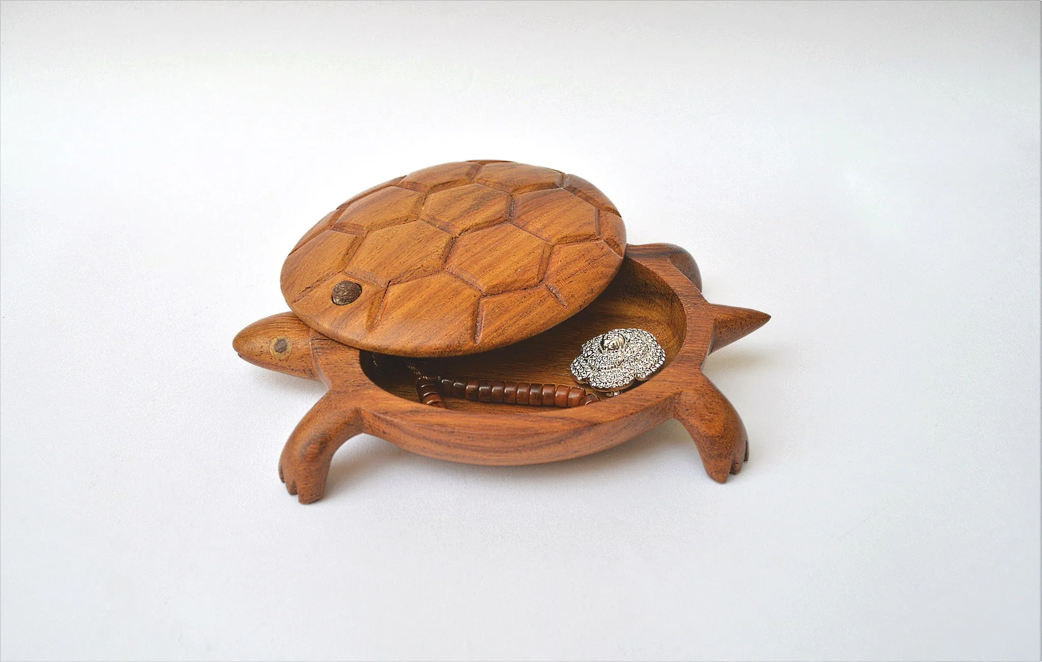 Hand-carved Turtle jewelry box  from Egypt