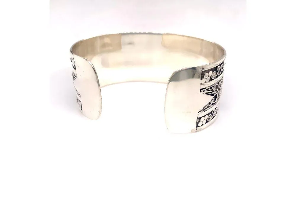 Intrinsic Bangle