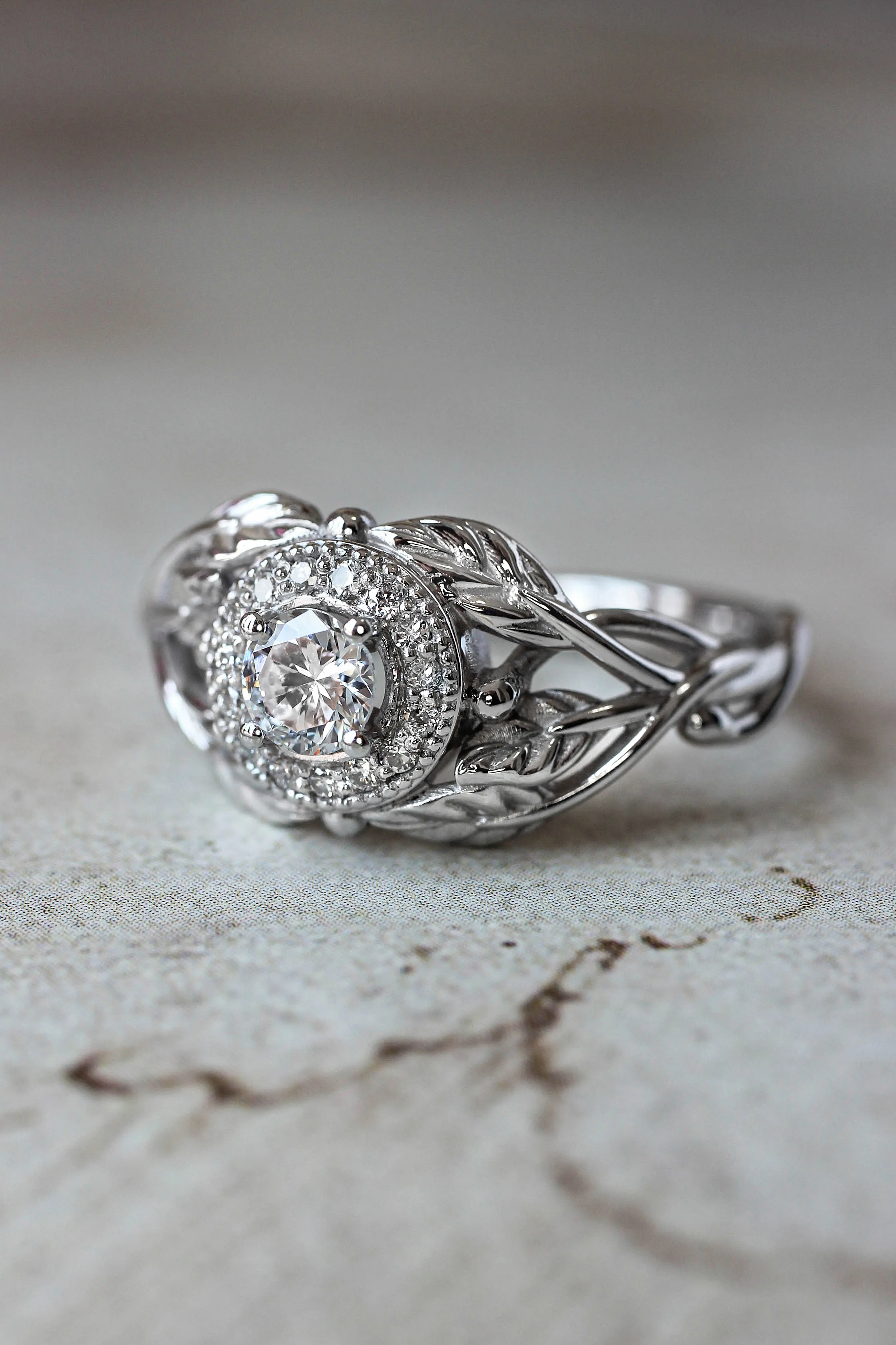 Leaf engagement ring with natural diamonds / Tilia halo