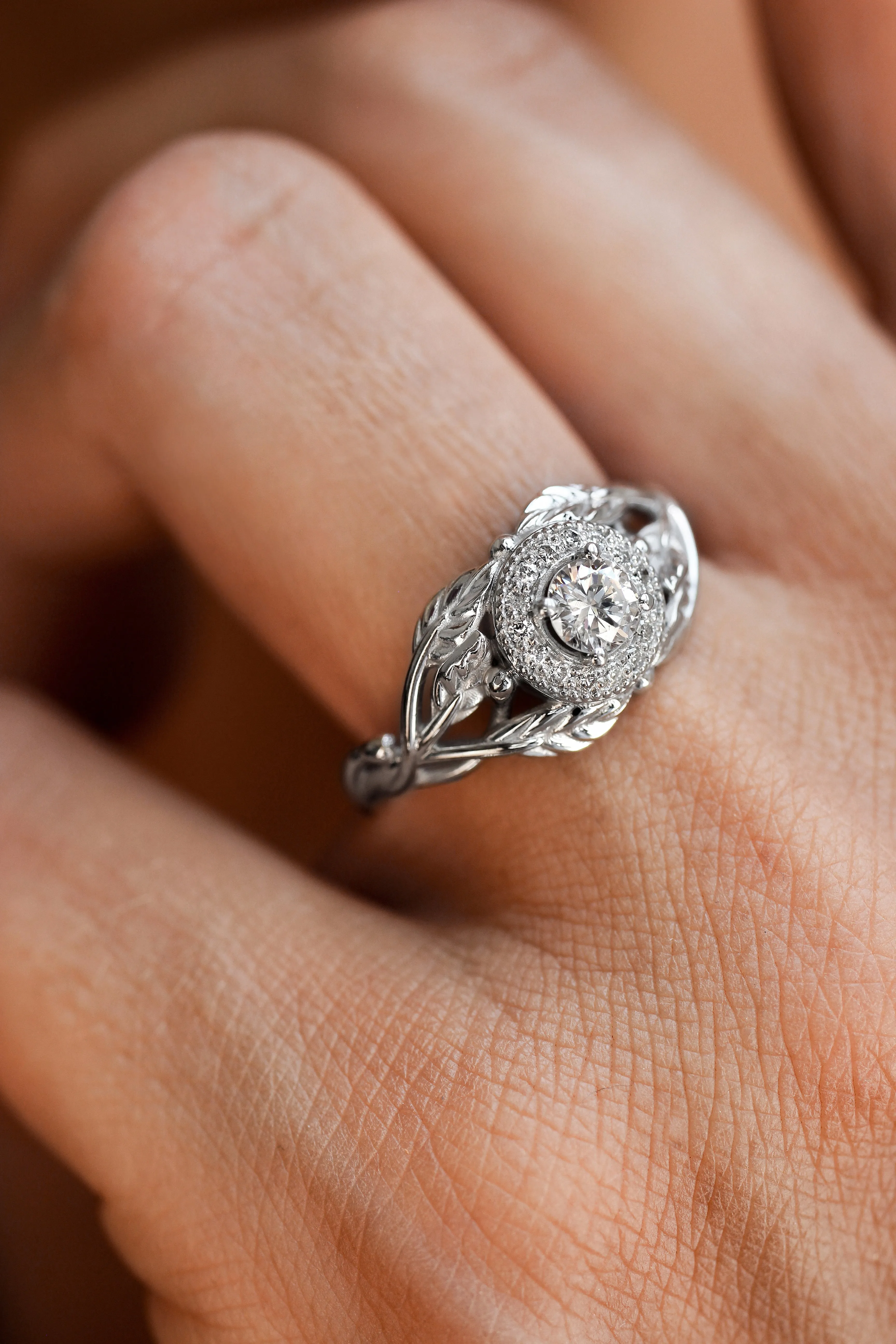 Leaf engagement ring with natural diamonds / Tilia halo