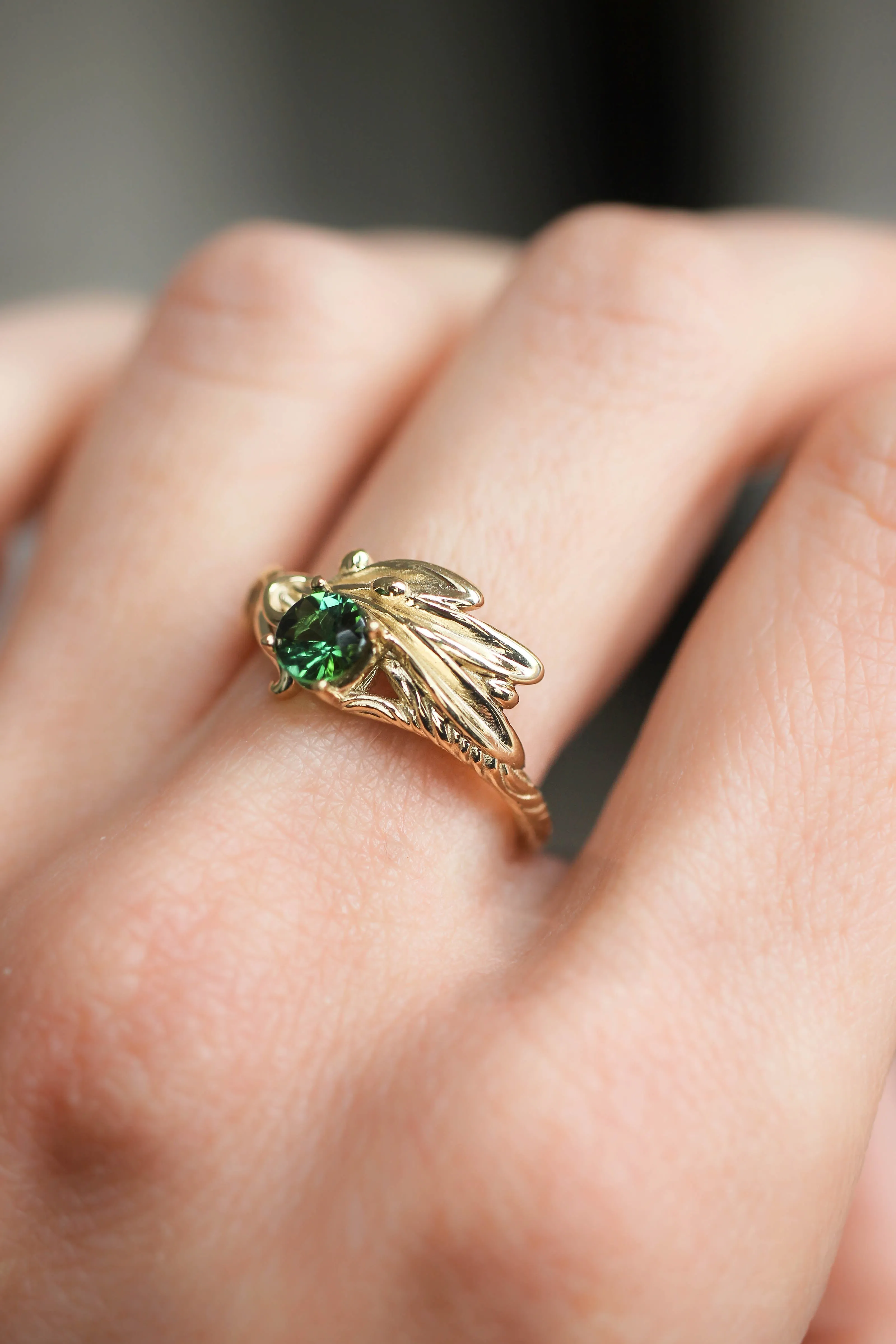 Olive branch ring with ribbon and green tourmaline / Olivia