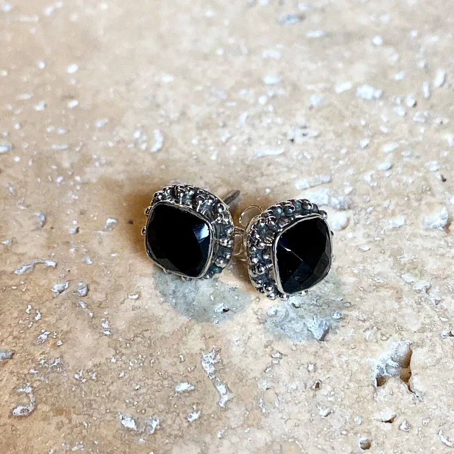 Onyx Stud Earrings - Mishka