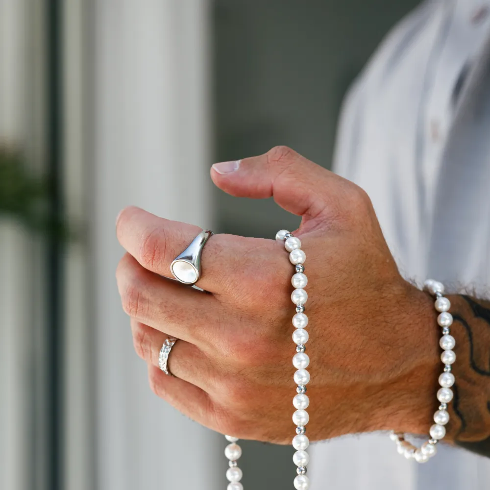 Pearl Signet Ring - Gold