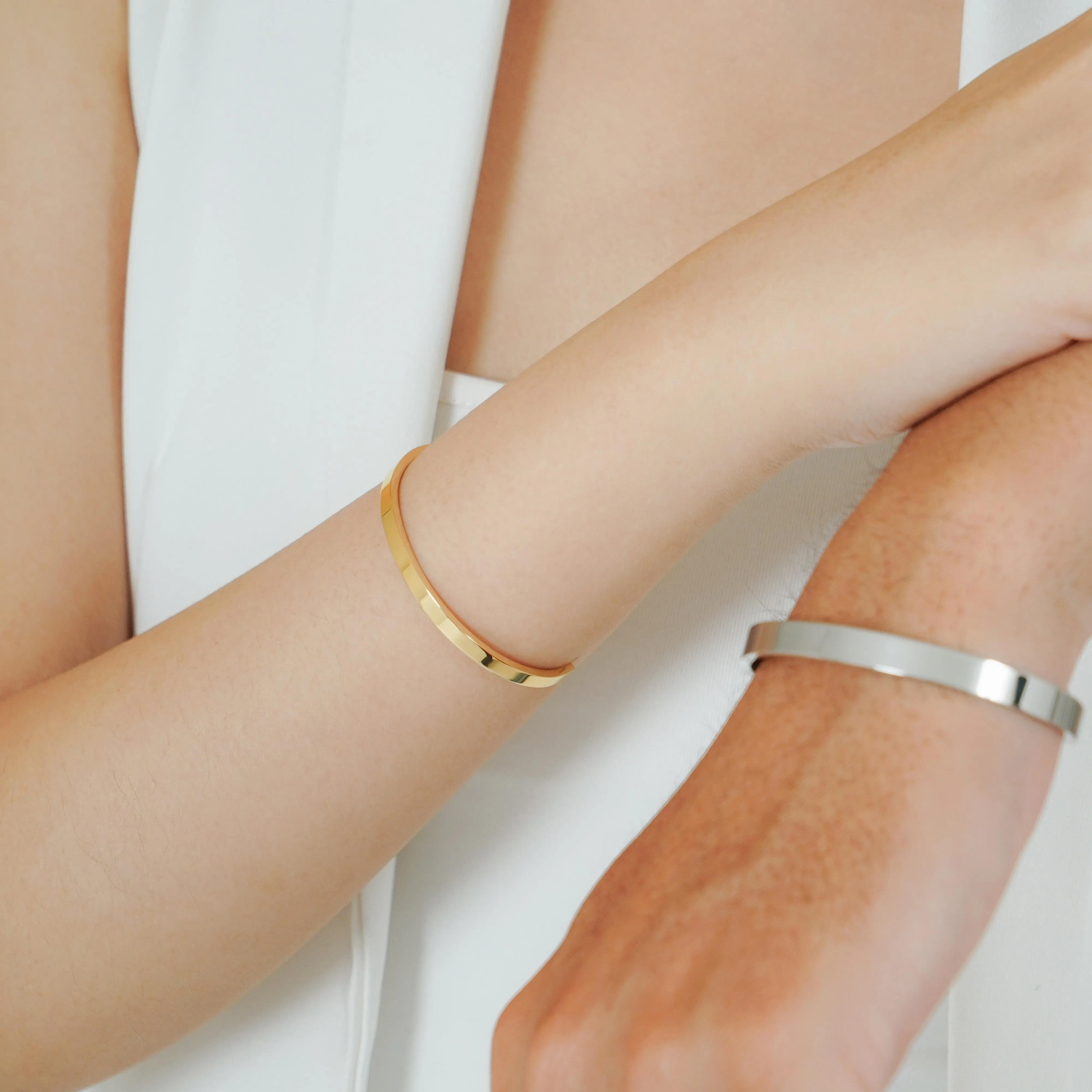 Signature Thin Bangle