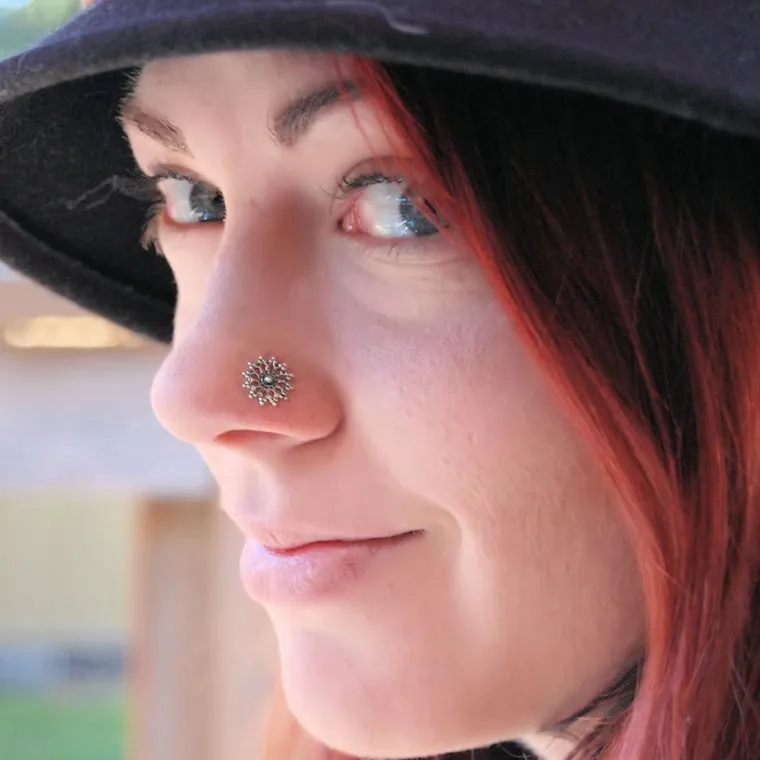 Snowflake in Silver Nose Stud