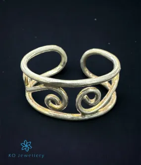 The Twirl Silver Finger Ring