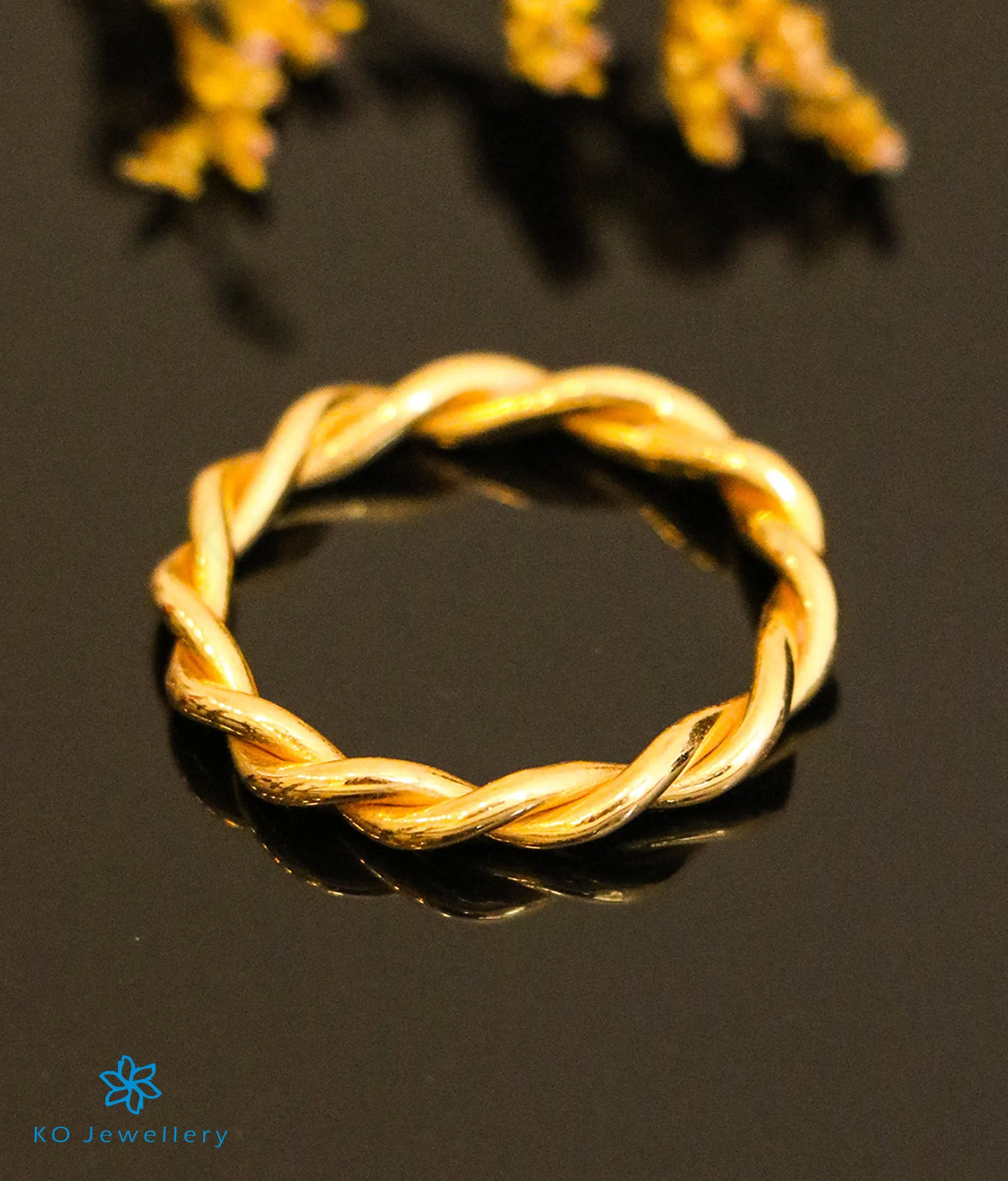 The Twisted Gold 22 KT Finger Ring