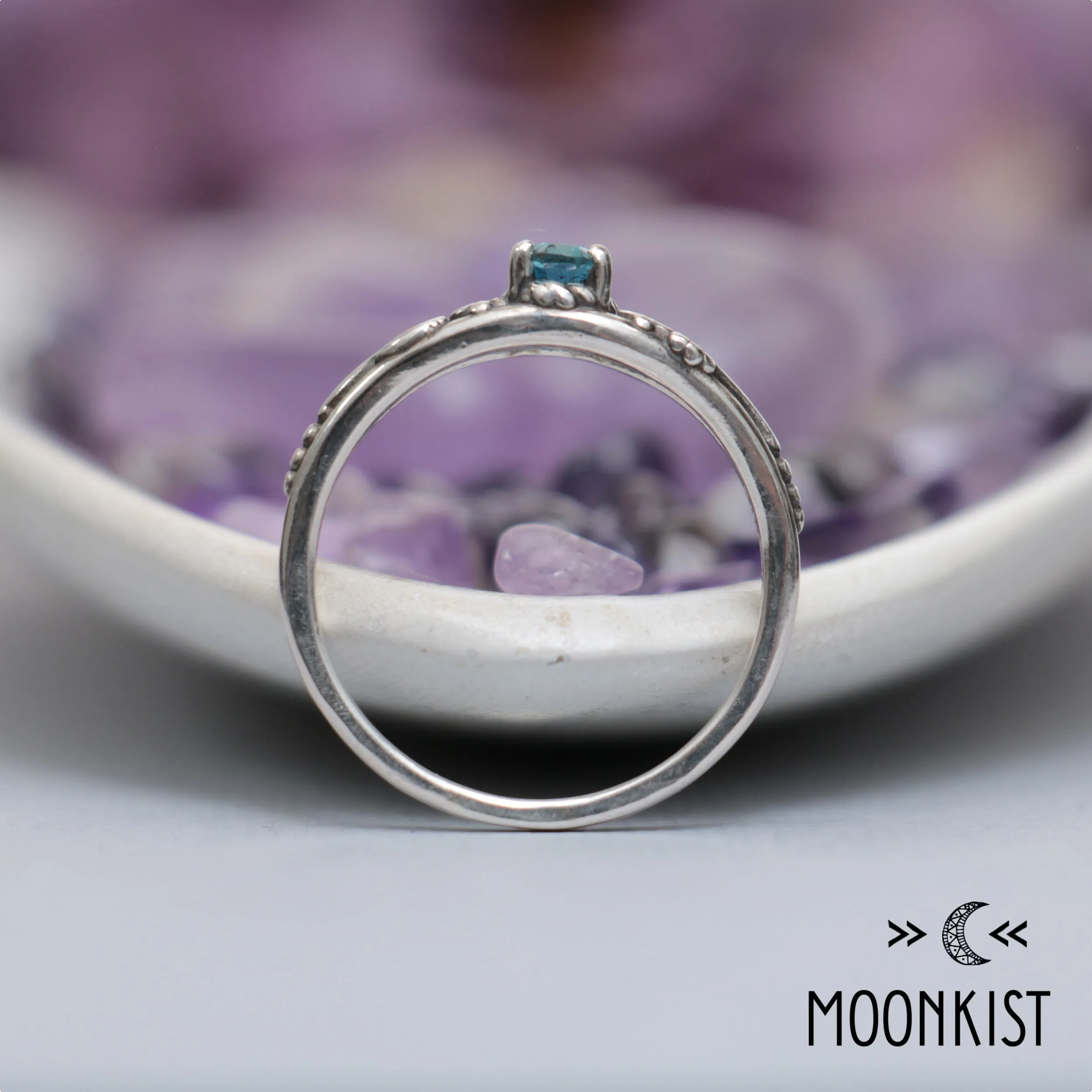 Twig Leaf Oval Wedding Ring for Women | Moonkist Designs